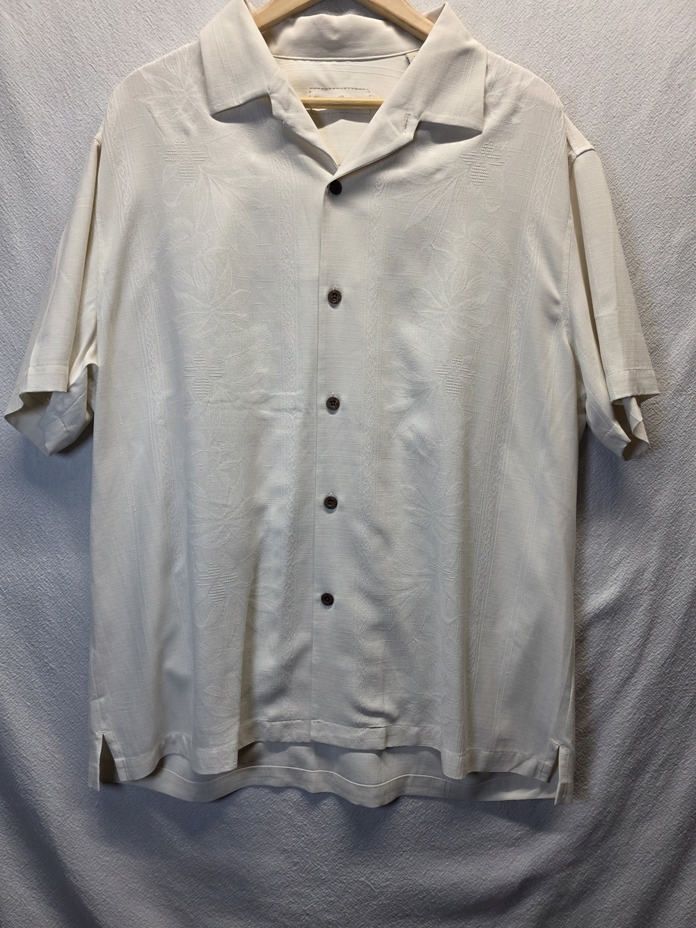 Tommy Bahama Shirt Men XL Beige Casual Button Down Preppy Silk Reverse Print